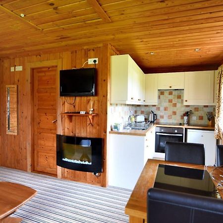 Вилла 10 Pinewood Retreat Лайм-Реджис Экстерьер фото