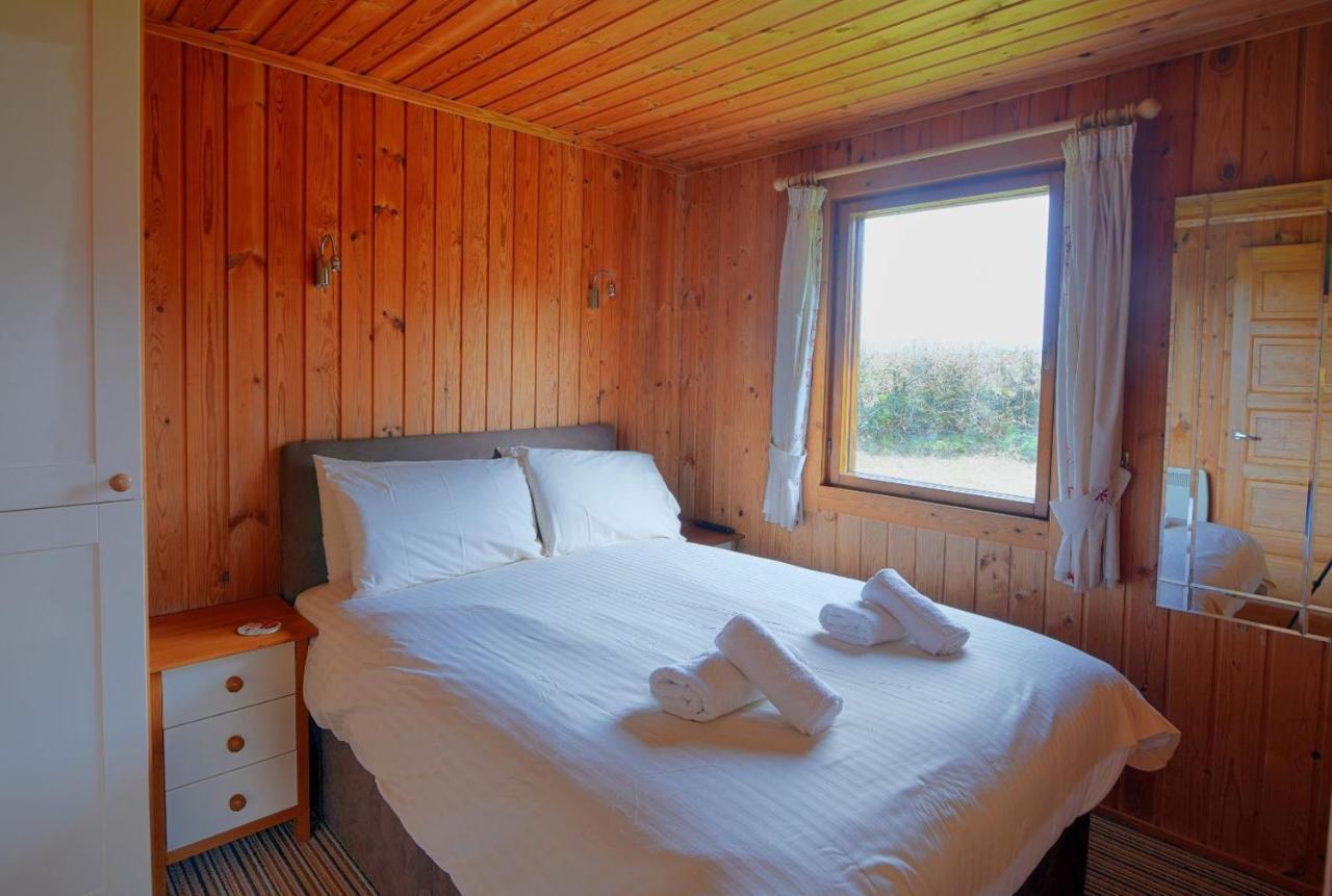 Вилла 10 Pinewood Retreat Лайм-Реджис Экстерьер фото